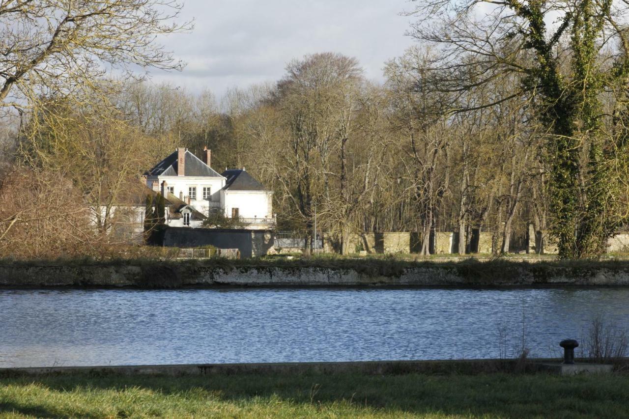 Chateau De Courmelois Champagne Guest House Val de Vesle Bagian luar foto